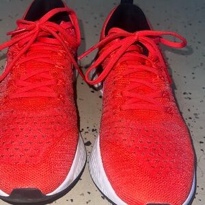 Nike  React infinity flyinit size US 8.5 womens